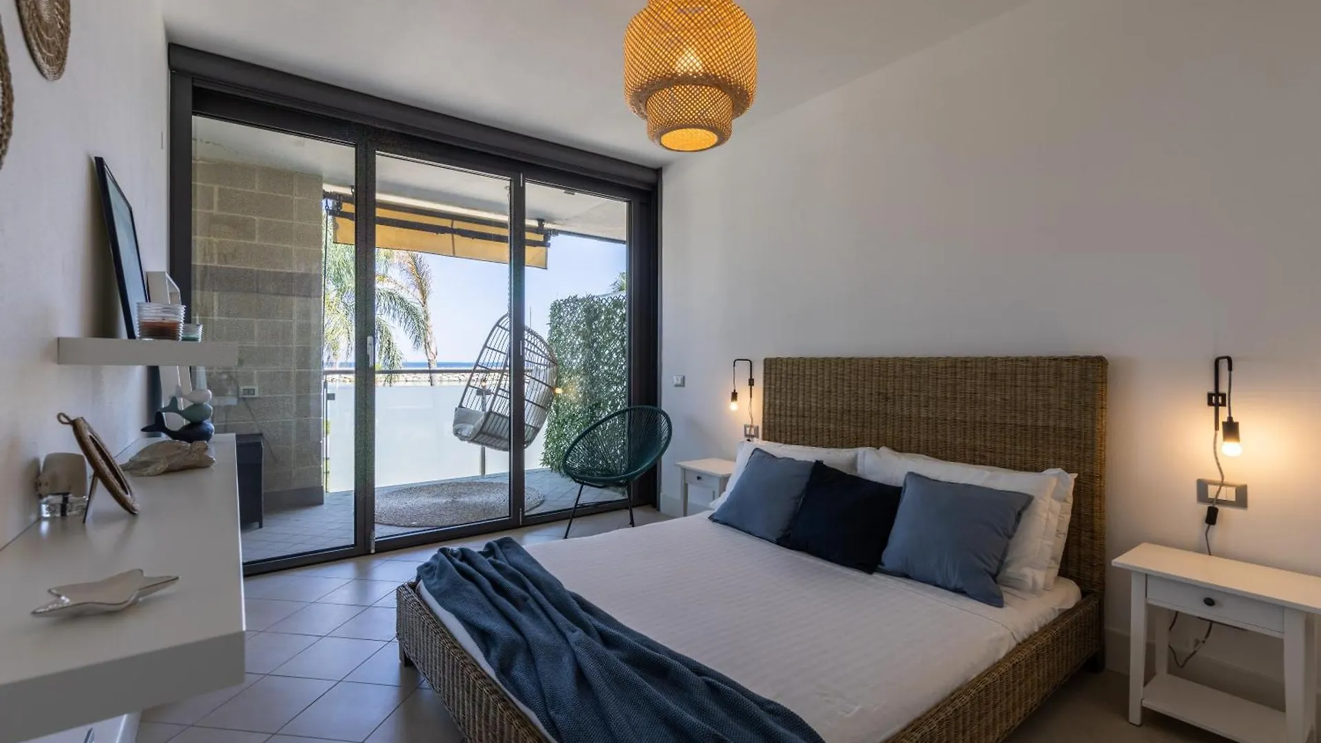 Apartment Meraki Home - 30 M Dal Mare, Vista Mare, Wifi E Parcheggio Coperto Gratuito - Appartamento A San Lorenzo Al Mare Italien