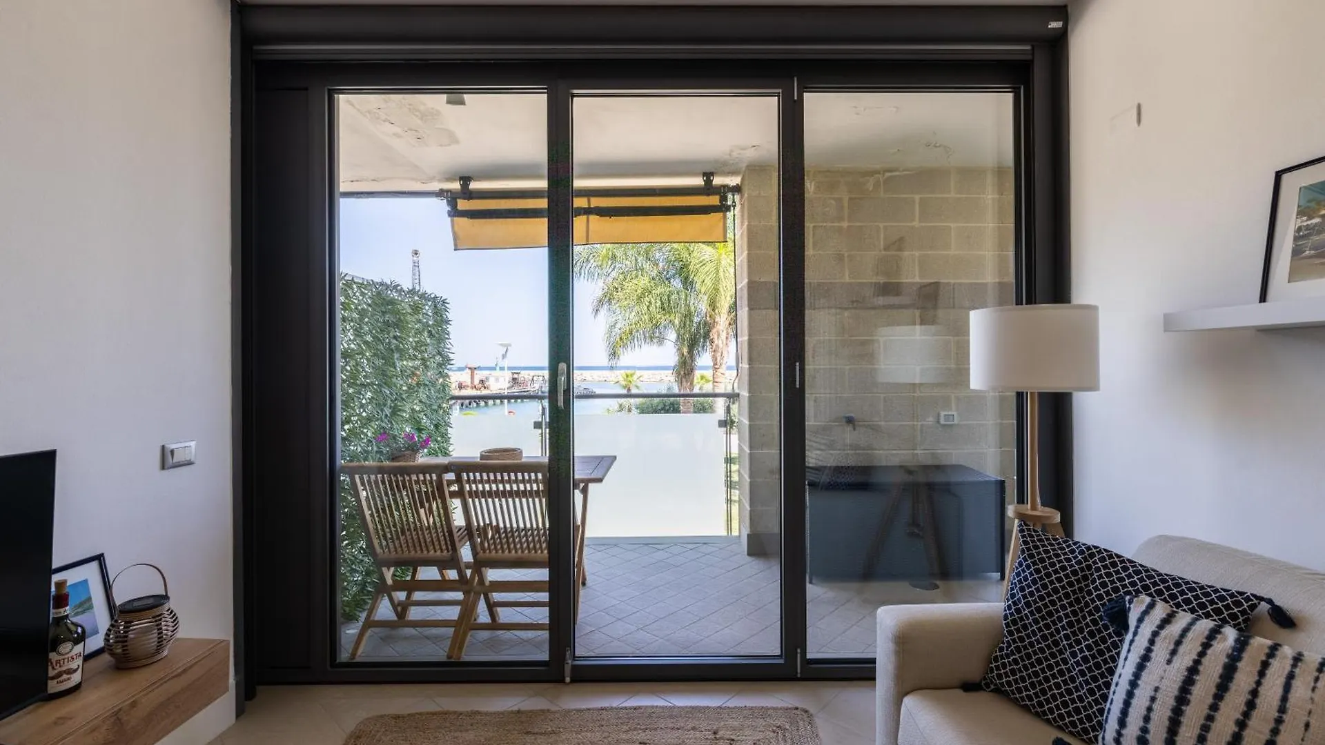 Meraki Home - 30 M Dal Mare, Vista Mare, Wifi E Parcheggio Coperto Gratuito - Appartamento A San Lorenzo Al Mare